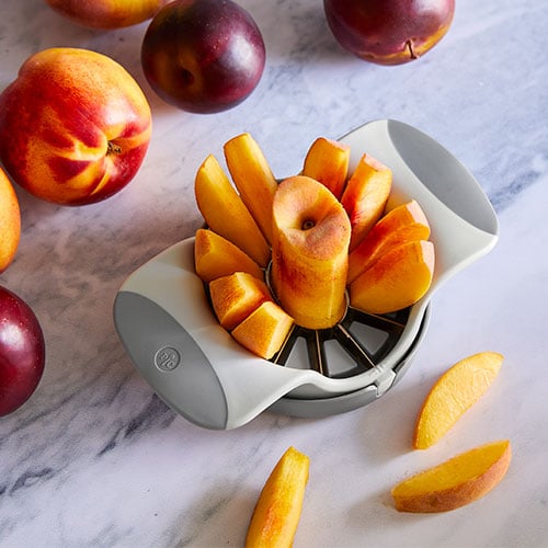  Pampered Chef Stainless Steel Apple Wedger Slicer