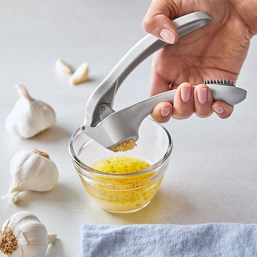 Garlic Press - Shop  Pampered Chef Canada Site