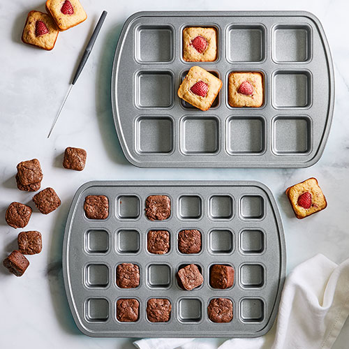 Brownie Pan Set - Shop | Pampered Chef Canada Site