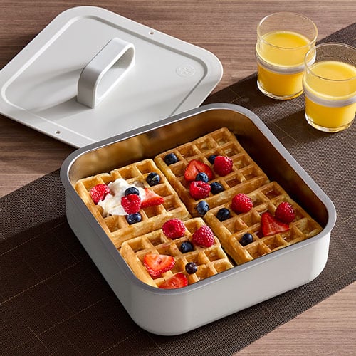 2-qt. (1.9-L) Square Insulated Serving Bowl