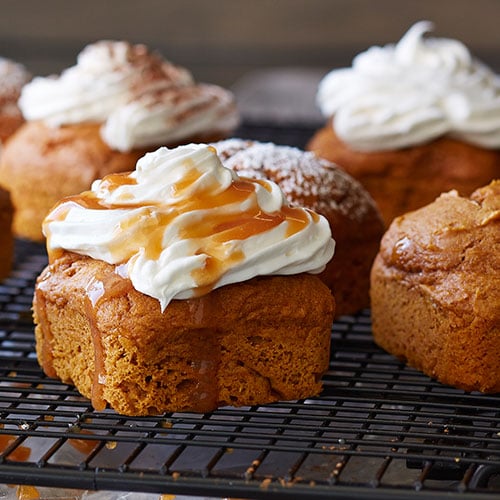 2-ingredient Pumpkin Cakes