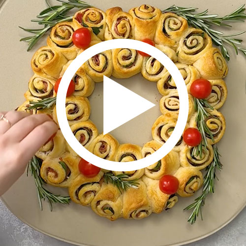 Play Cheesy Spinach Pinwheel Wreath Video