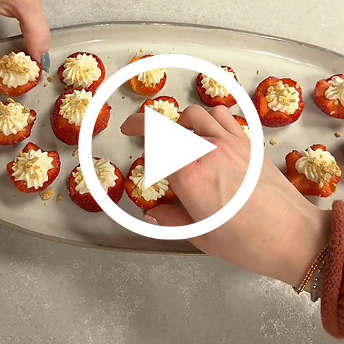 Play White-Chocolate Cheesecake Strawberries Video