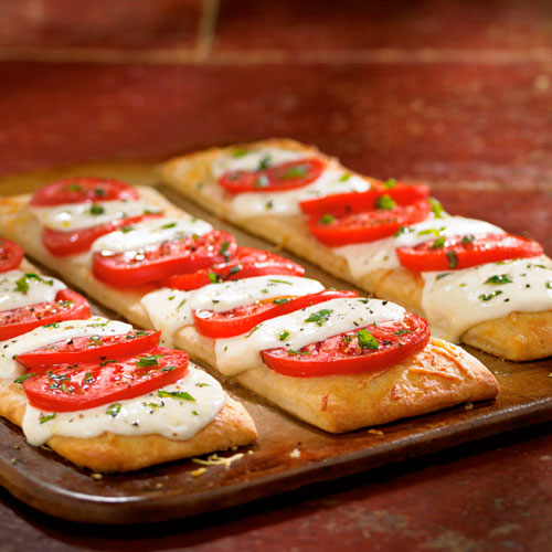 Caprese Pizzas